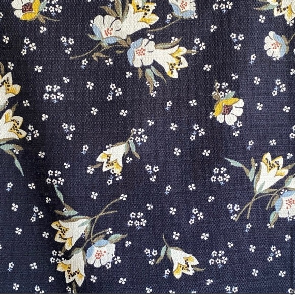 LOFT Mini Floral Skirt Size 10 Blue - Picture 3 of 6